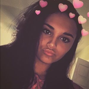 Meet your Posher, Lily